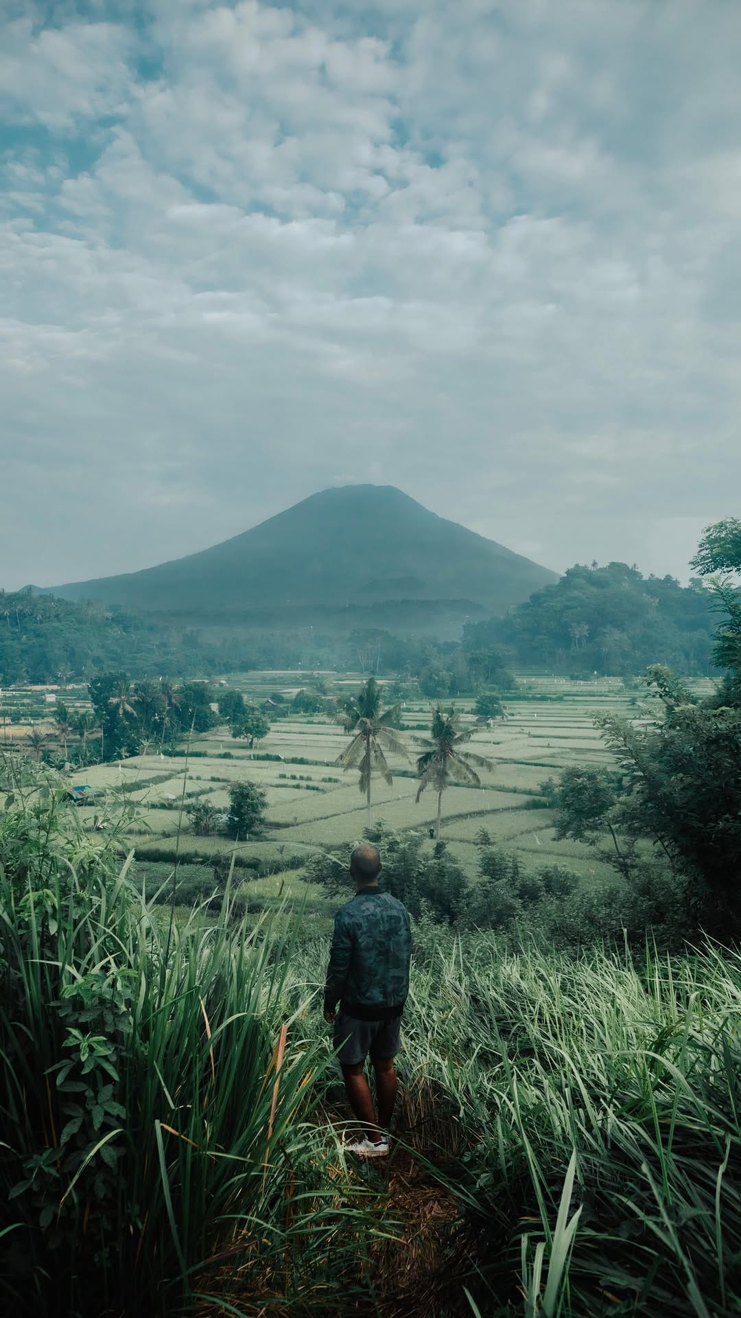 Post 9 by Sam Thongkham | Kauai, Hawaii Travel on Instagram (video)