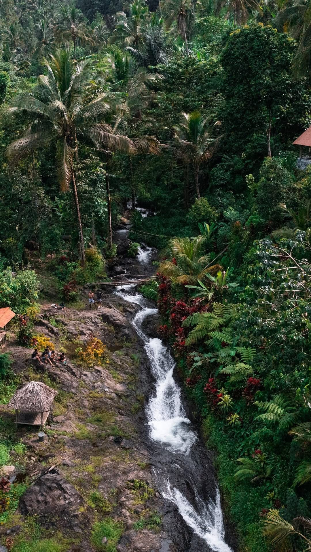 Post 8 by Sam Thongkham | Kauai, Hawaii Travel on Instagram (video)
