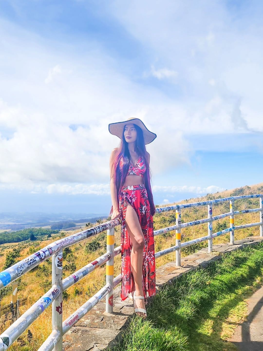 Post 4 by ザイラ・マラベ❤ on Instagram (carousel)