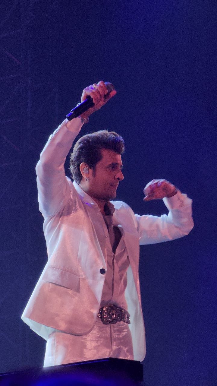 Post 1 by Advait Sakhare on Instagram (video)