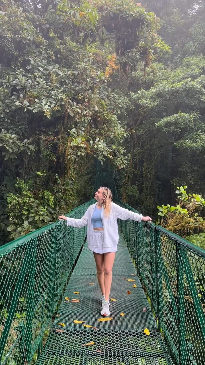 Post 3 by Shannon Grace (bookishshan) on Instagram (video)