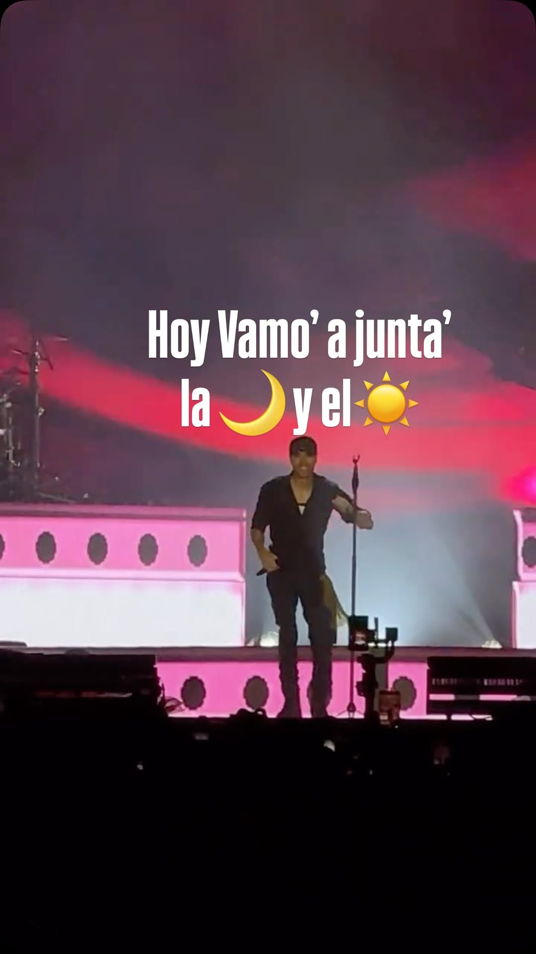 Post 10 by Roberto Barraza on Instagram (video)