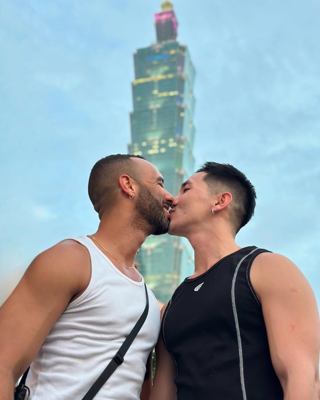 Post 10 by JONJON MONTESINO on Instagram (image)