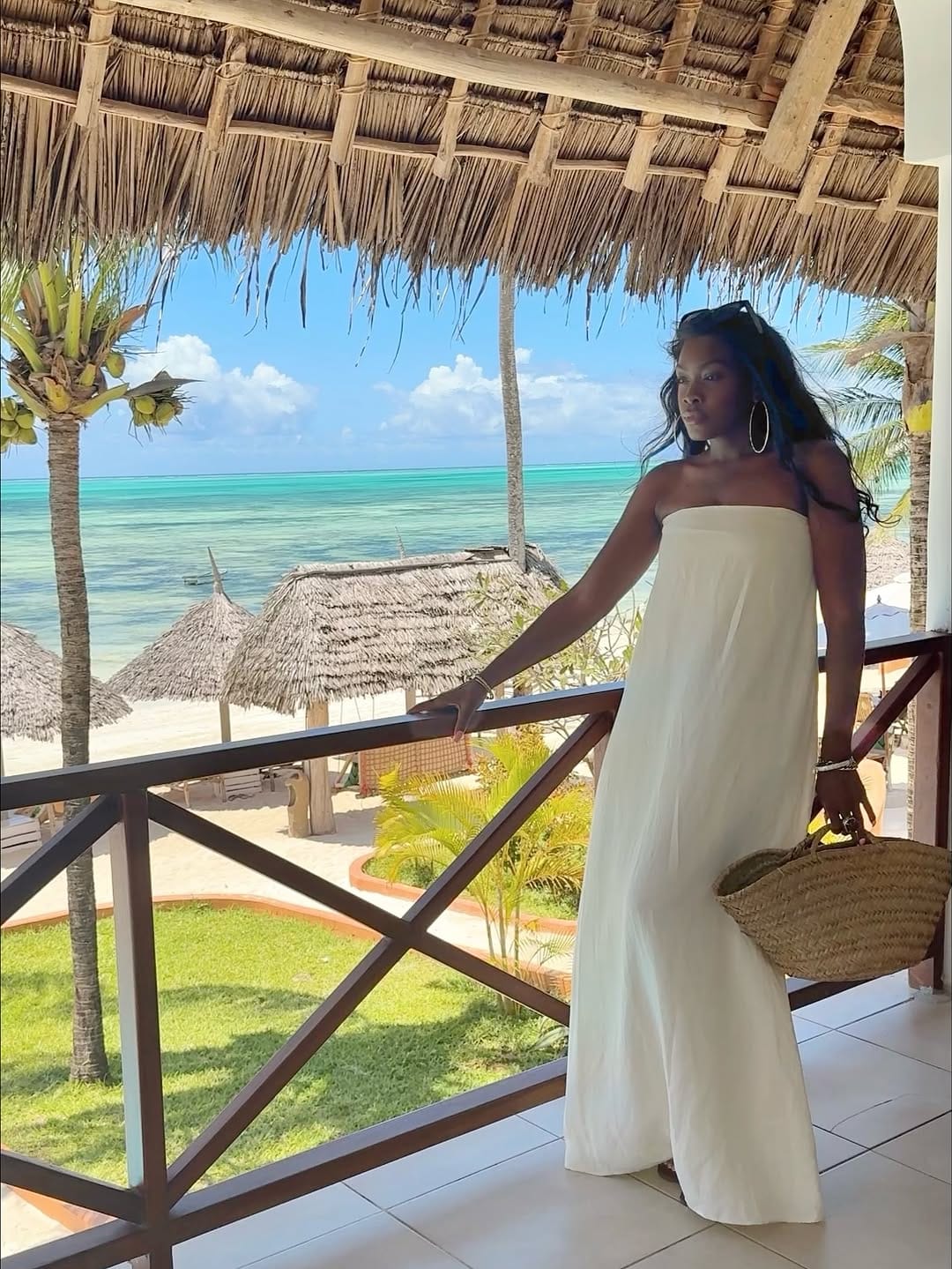 Post 7 by Janyah (Travel + Style) 🇻🇮 on Instagram (carousel)