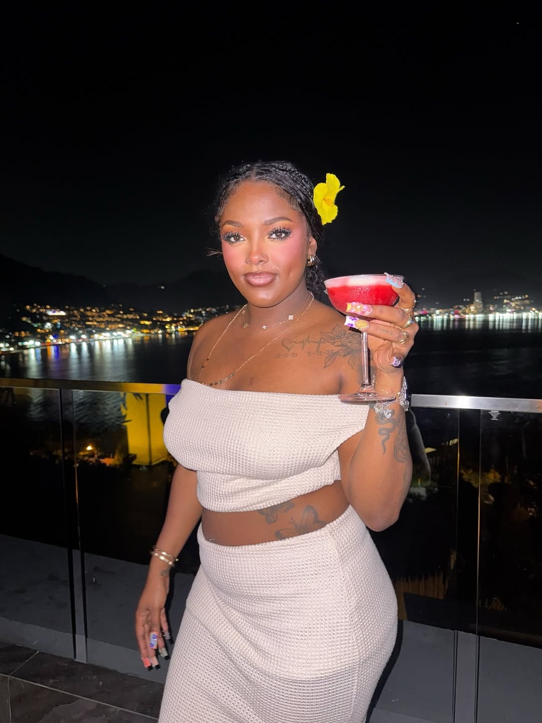 Post 2 by Day👩🏾‍❤️‍💋‍👩🏽 on Instagram (carousel)