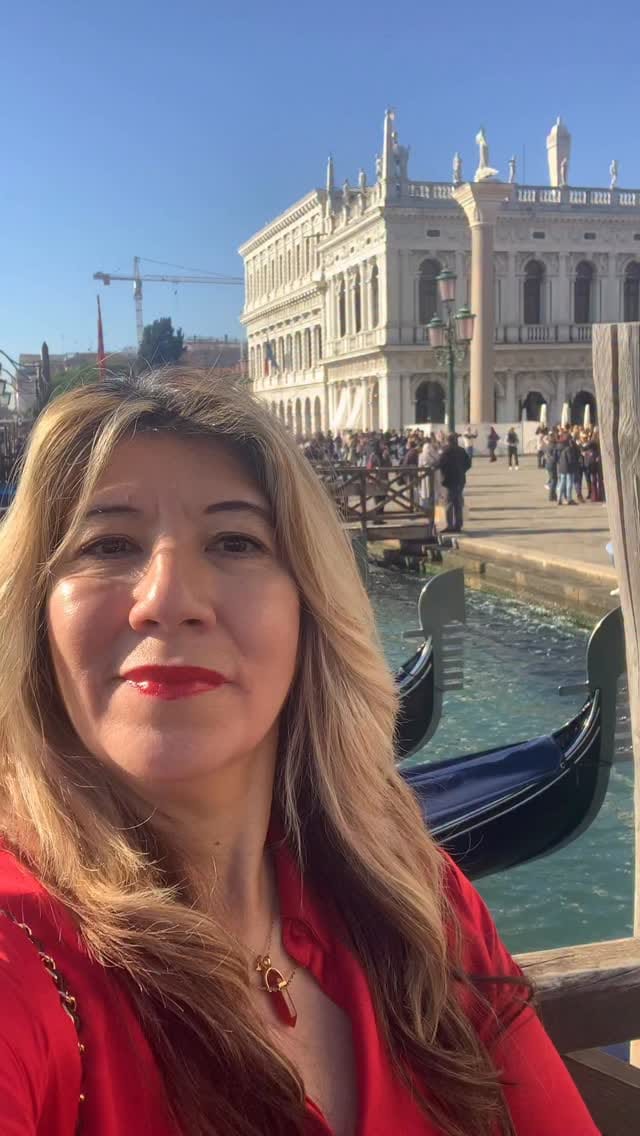 Post 2 by Joycie on Instagram (video)