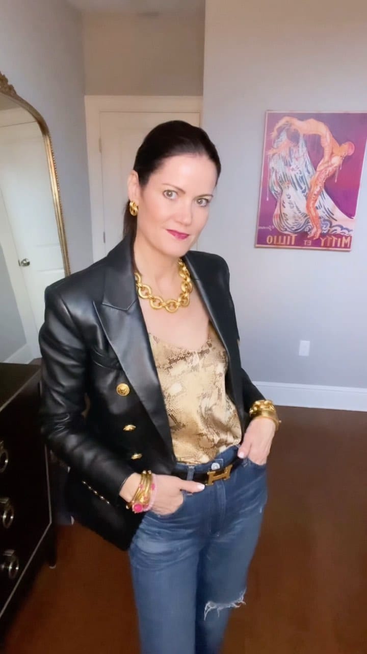 Post 4 by Diane ~ Fashion Inspiration on Instagram (video)