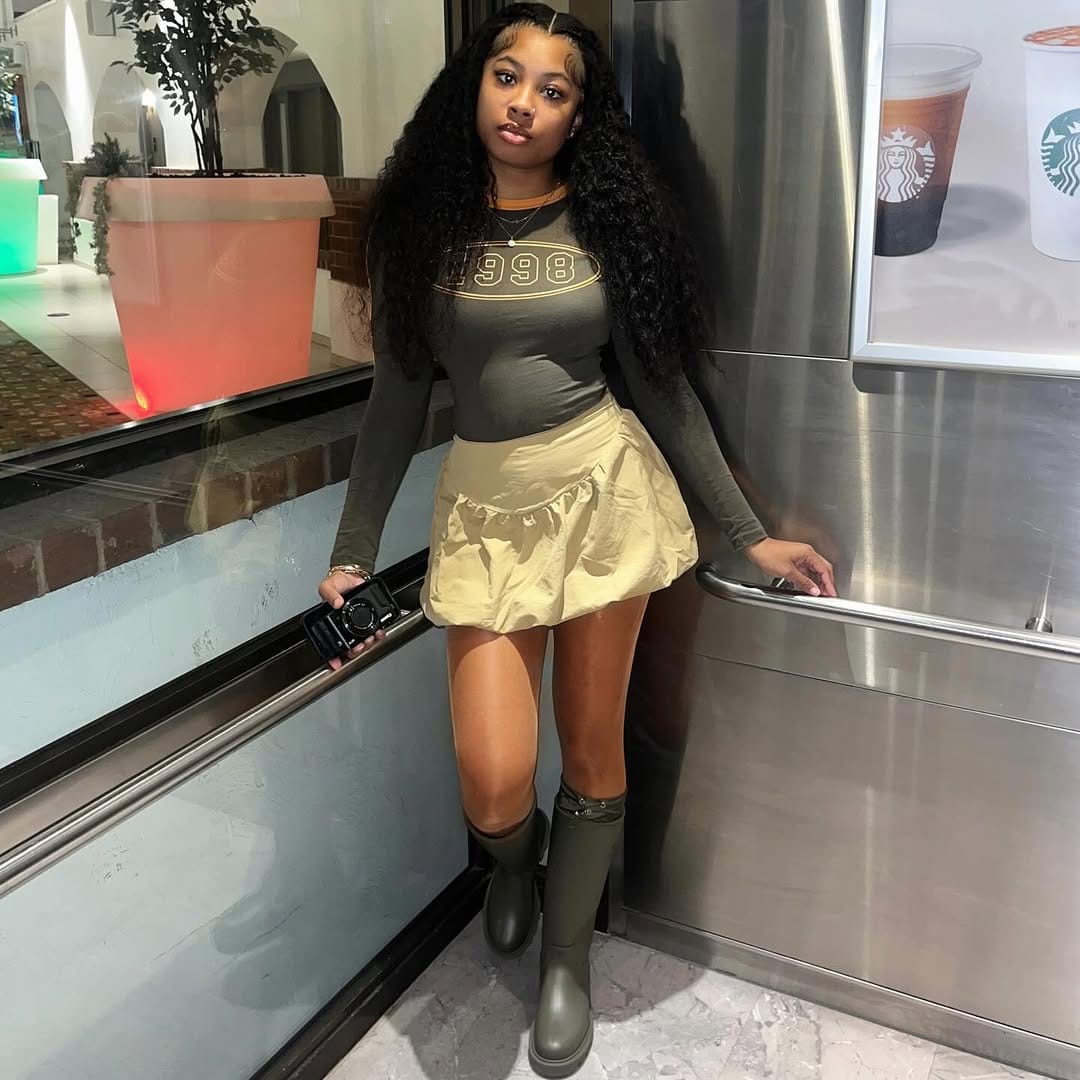 Post 5 by 🎀90'ss Baby🎀 on Instagram (carousel)