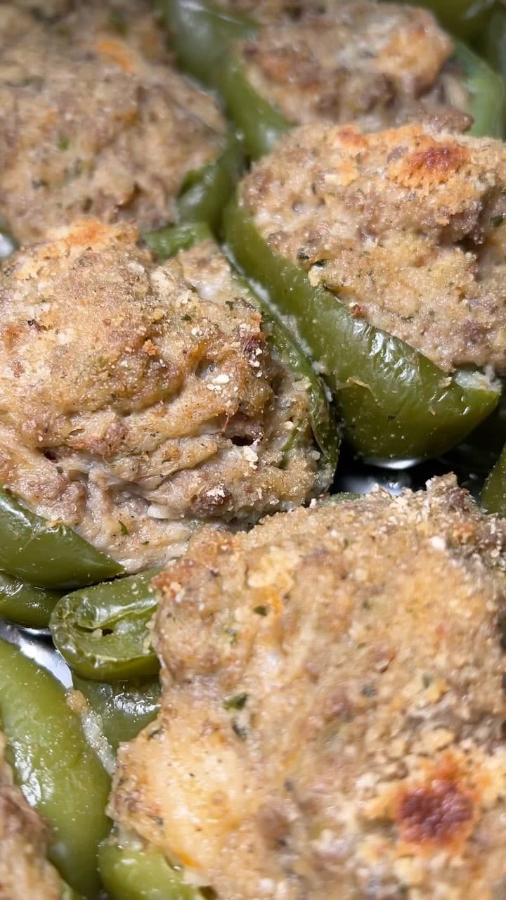Post 9 by Destiny’s Eats on Instagram (video)