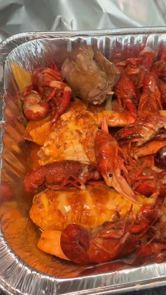 Post 5 by Destiny’s Eats on Instagram (video)