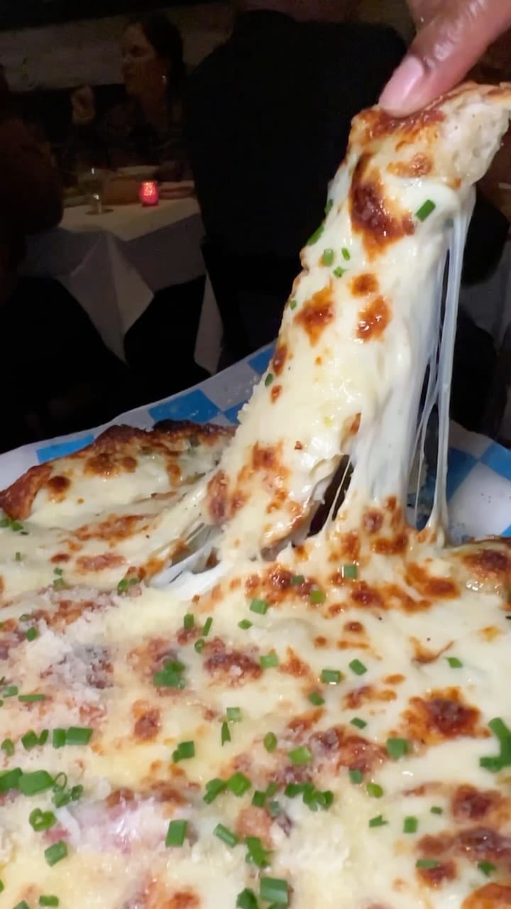 Post 10 by Destiny’s Eats on Instagram (video)