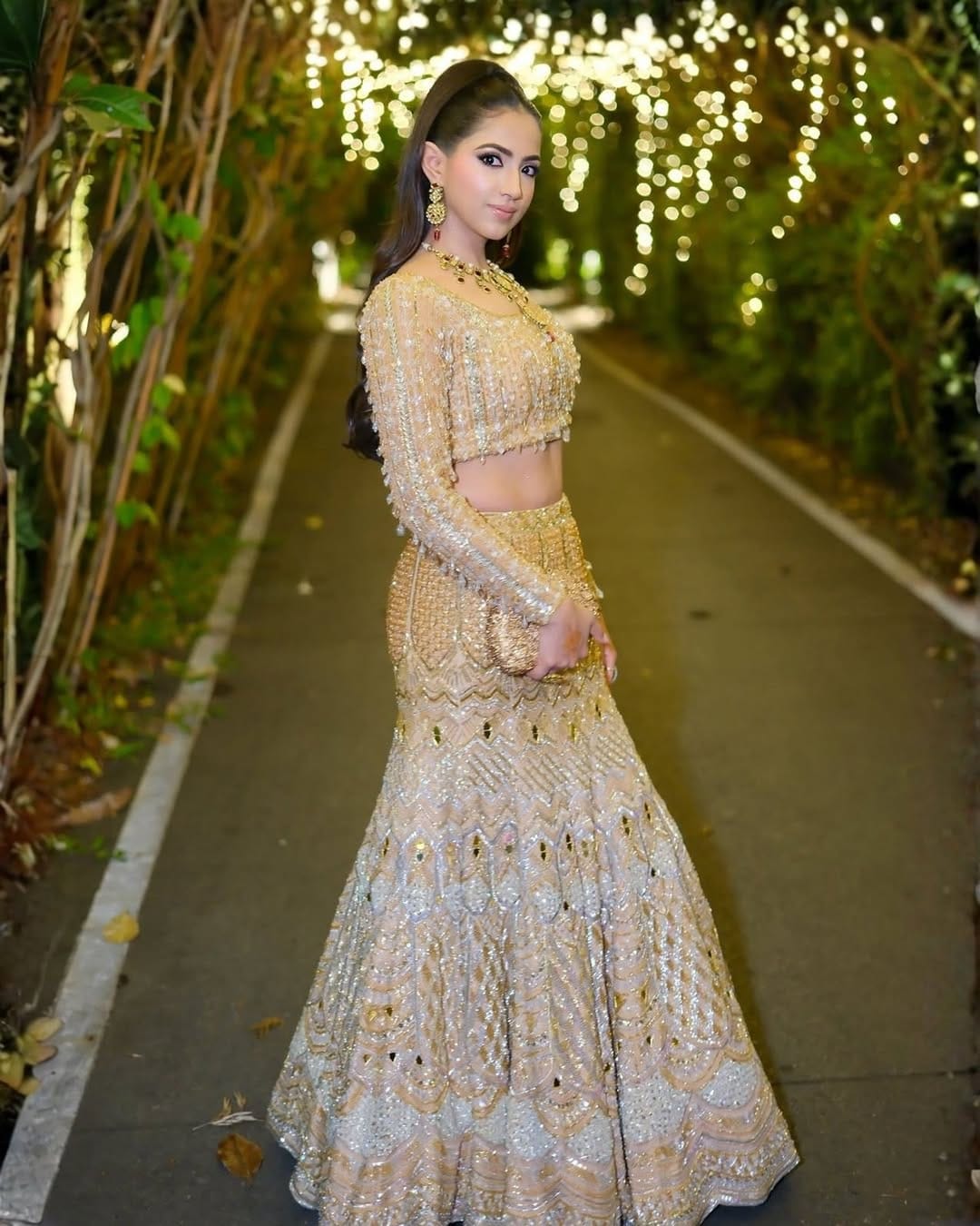 Post 6 by Pooja Varyani on Instagram (carousel)