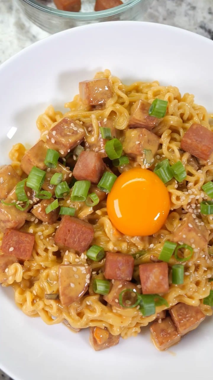 Post 10 by Julius Mayo Jr. 📸 Food Photography & Video on Instagram (video)