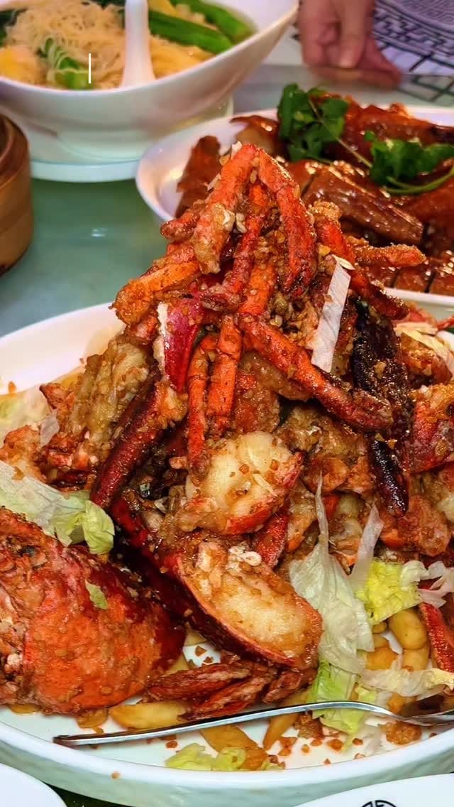 Post 9 by Who’s Feeding Mimi on Instagram (video)