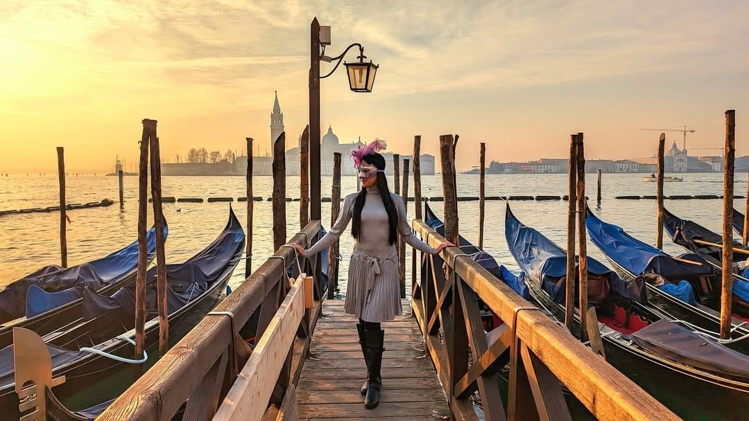 Post 9 by Lisa Mei on Instagram (image)