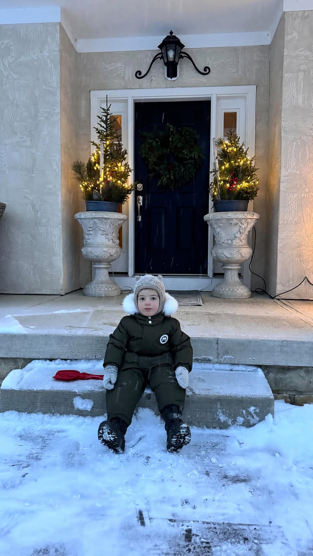 Post 2 by Oxana Markova on Instagram (video)