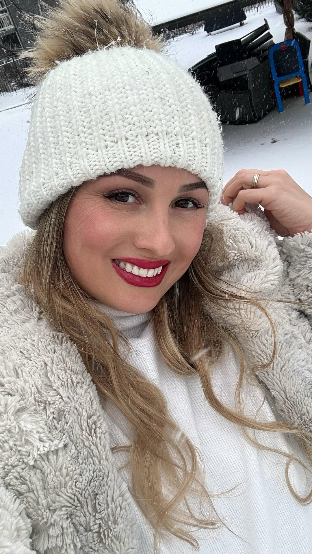 Post 8 by Oxana Markova on Instagram (video)