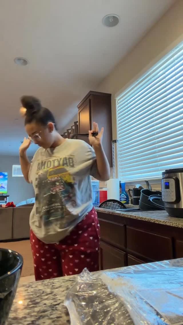 Post 7 by Alisha | Bookstagram 🦋 on Instagram (video)