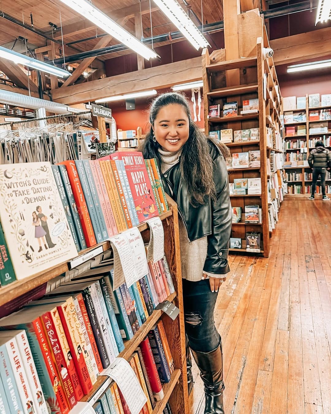 Post 10 by Natalie | Bookstagrammer on Instagram (image)