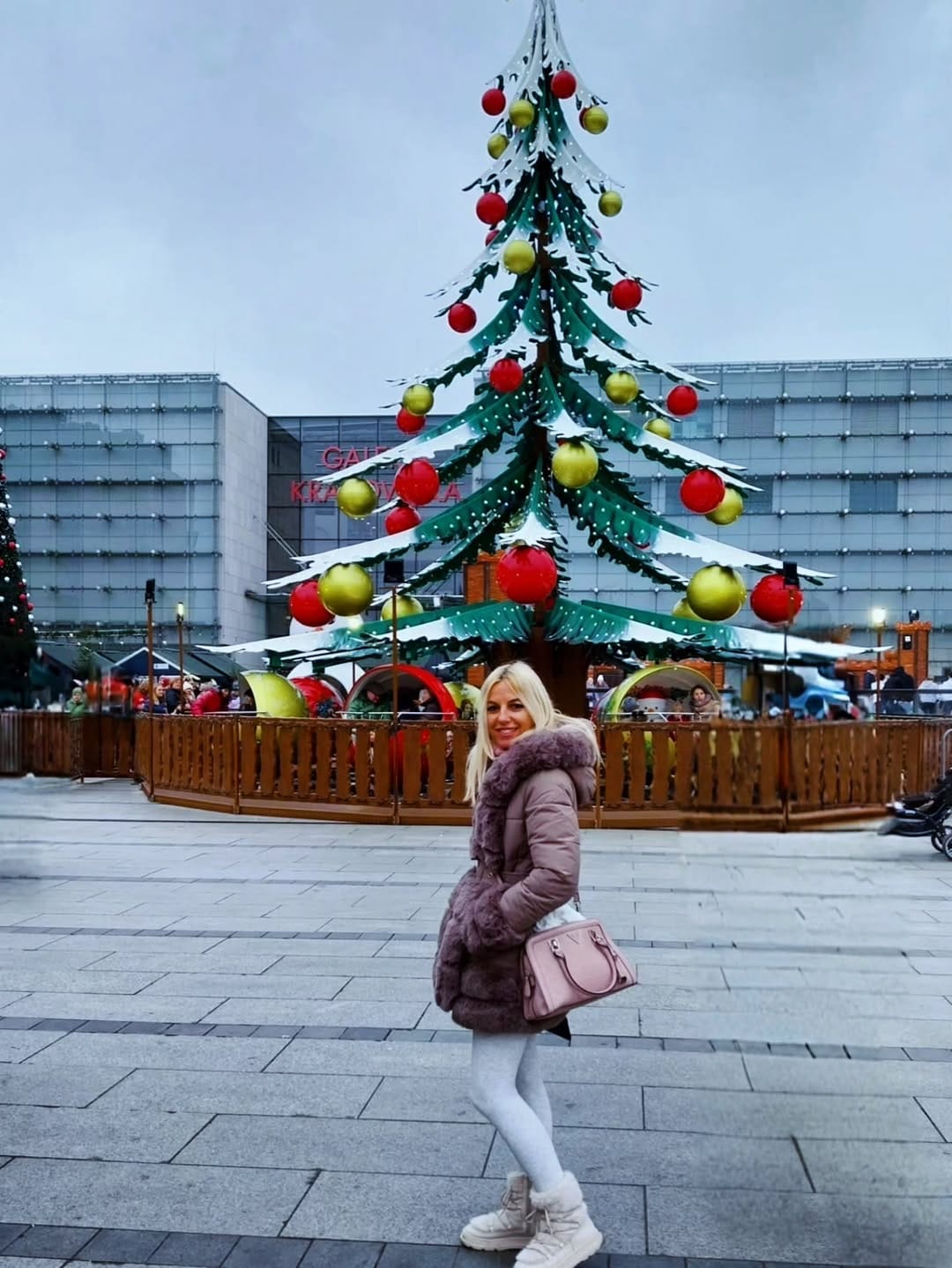 Post 3 by Mari Carmen Sanchez on Instagram (carousel)