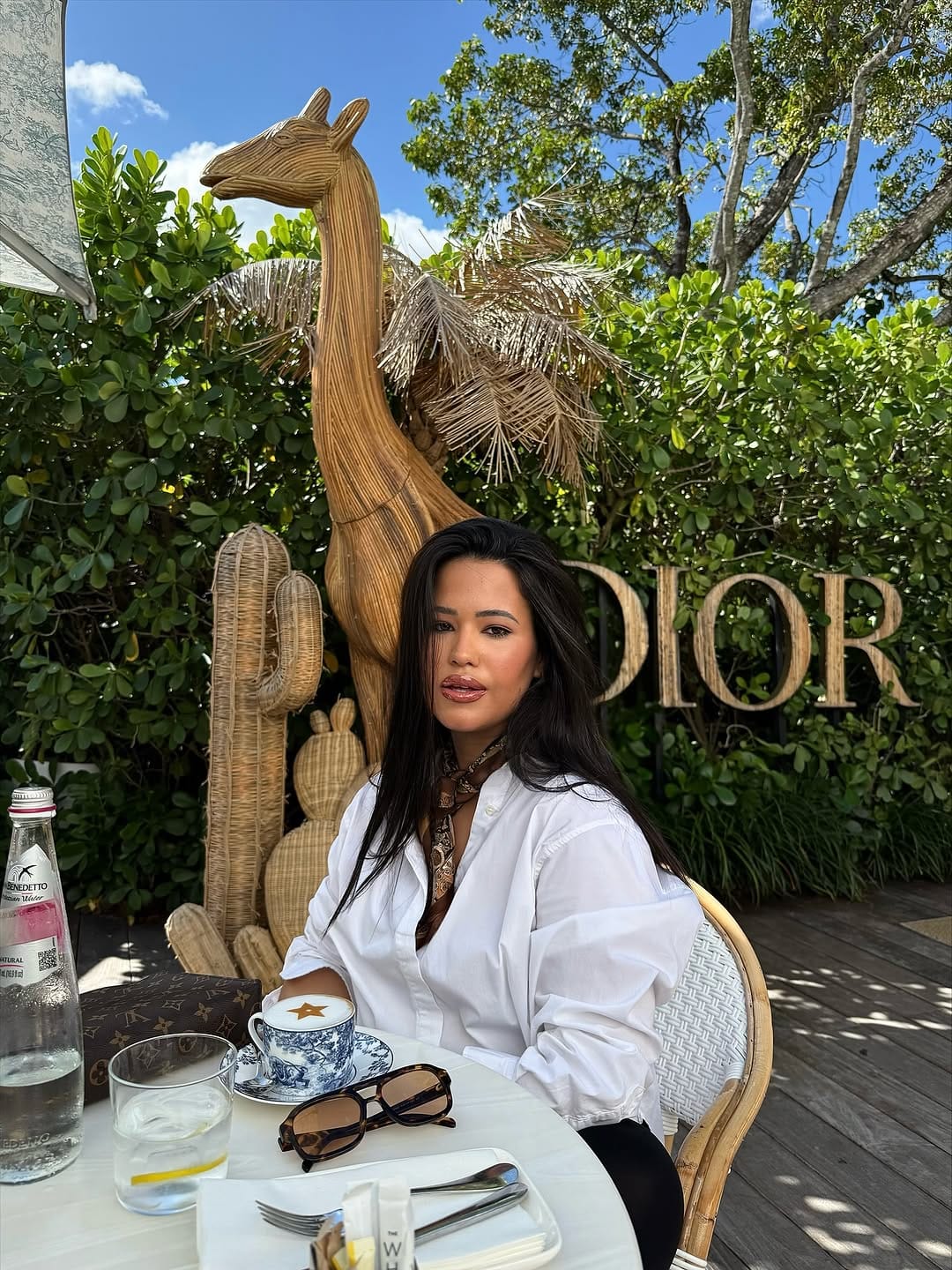 Post 3 by D A N I E L A 🐆 on Instagram (carousel)