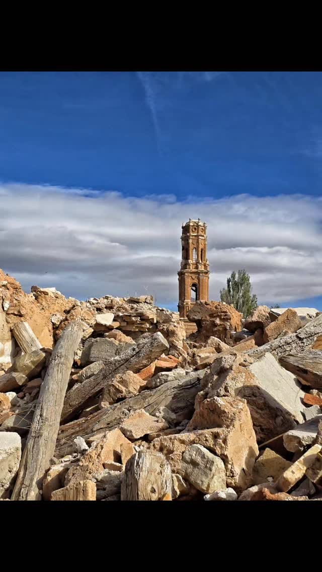 Post 10 by Allan Haze on Instagram (video)