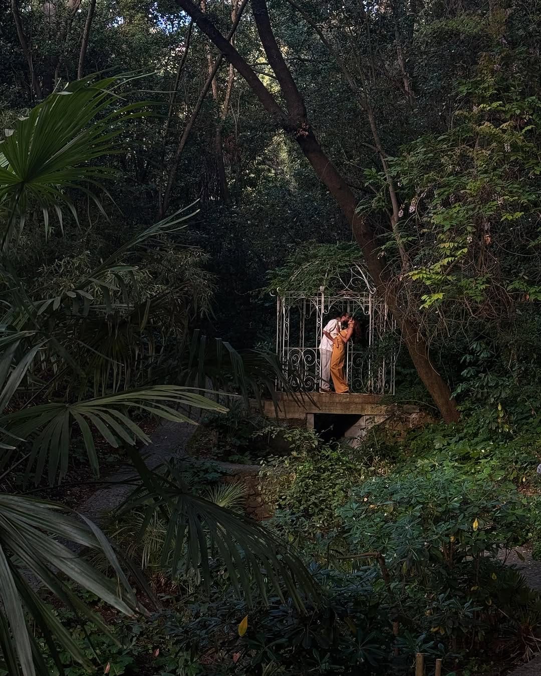 Post 10 by T E E N A on Instagram (carousel)