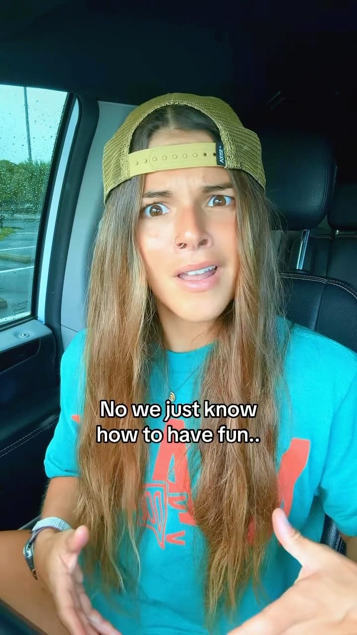 Post 9 by Elizabeth Thebault on Instagram (video)