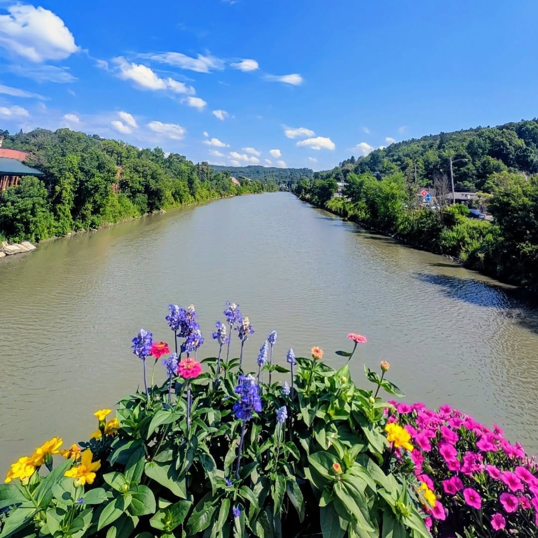 Post 10 by CYNTHIA'S TRAVEL BLOG: Nomads on Instagram (image)