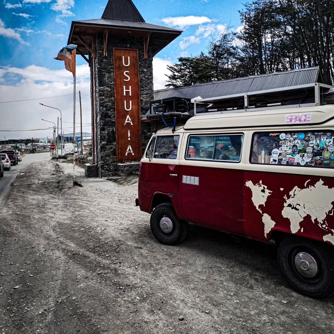 Post 9 by 𝕎𝕚𝕝𝕝𝕠𝕨, 𝕃𝕖𝕖, 𝔸𝕚𝕞𝕖𝕖 & 𝕃𝕖𝕩𝕚 on Instagram (carousel)