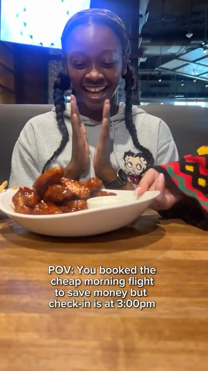 Post 7 by 𝗥𝗘𝗗 𝗟𝗘𝗡𝗦 |𝗣𝗛𝗢𝗧𝗢𝗚𝗥𝗔𝗣𝗛𝗘𝗥🇭🇹 on Instagram (video)