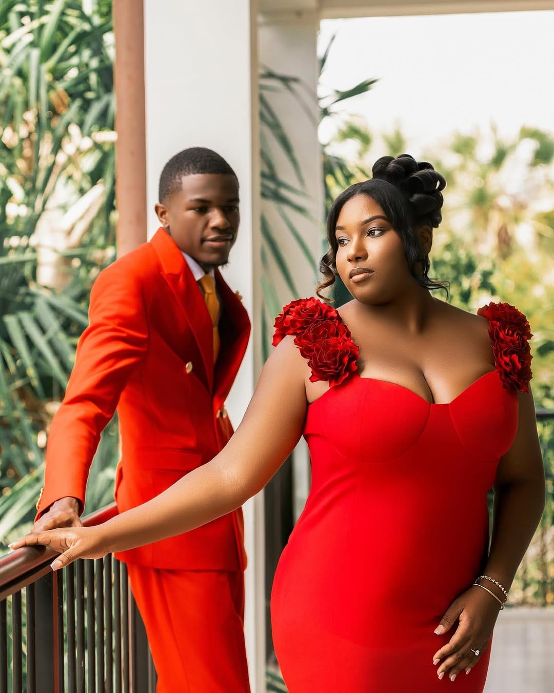 Post 1 by 𝗥𝗘𝗗 𝗟𝗘𝗡𝗦 |𝗣𝗛𝗢𝗧𝗢𝗚𝗥𝗔𝗣𝗛𝗘𝗥🇭🇹 on Instagram (carousel)