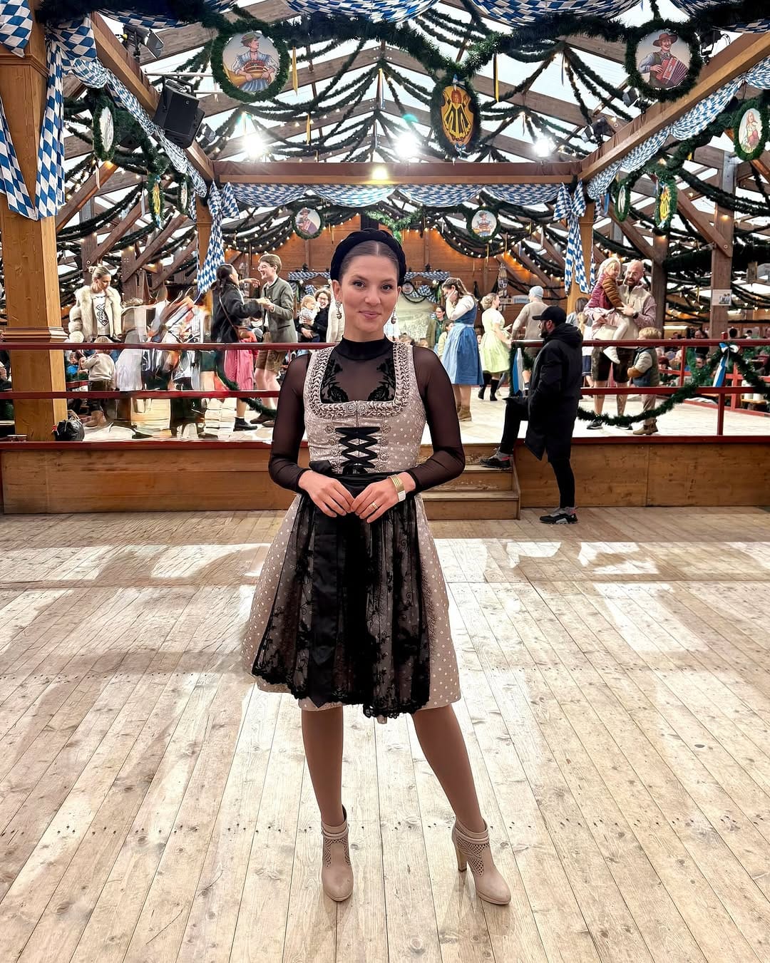 Post 7 by Susana Reich on Instagram (carousel)