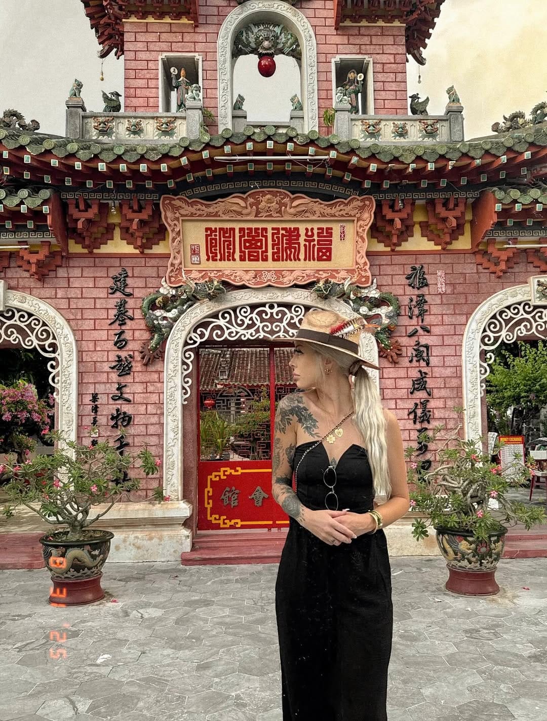 Post 4 by 𝖊𝖑𝖎𝖟𝖆𝖇𝖊𝖙𝖍 on Instagram (carousel)
