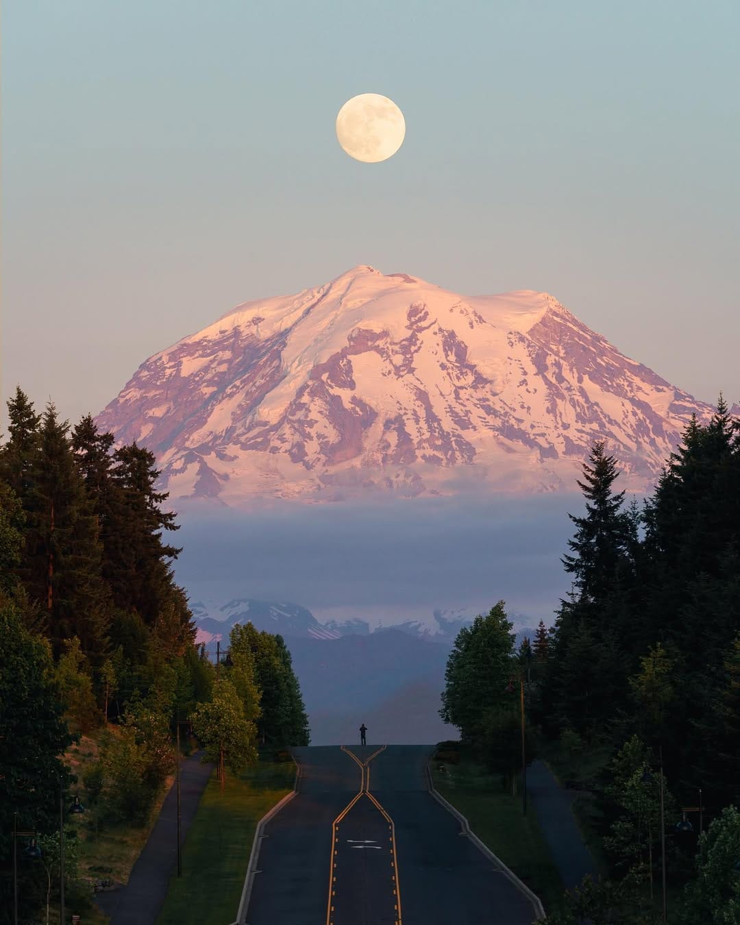 Post 9 by Corbin | Moon & Travel Photographer on Instagram (image)