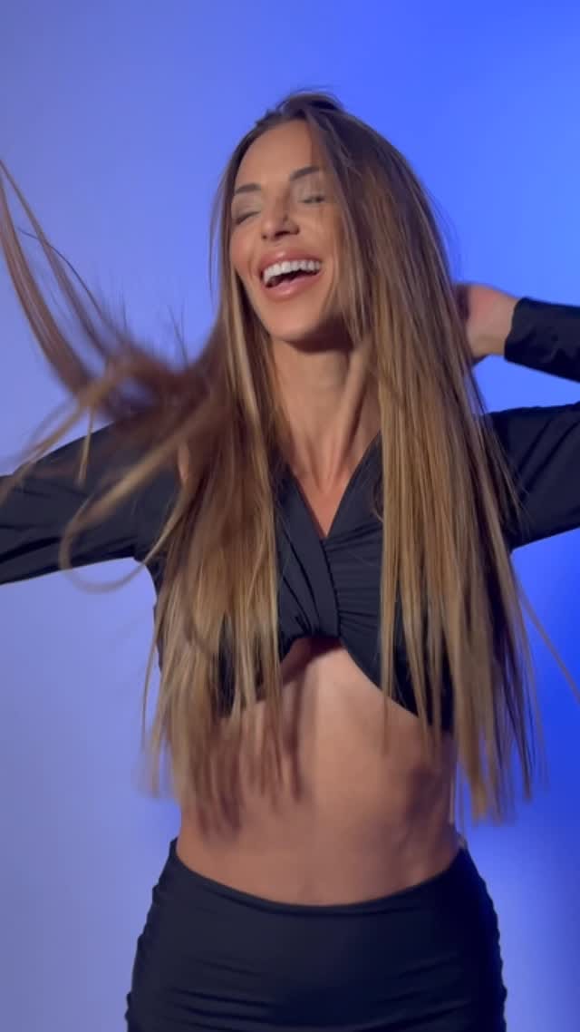 Post 8 by Lorena Luján on Instagram (video)