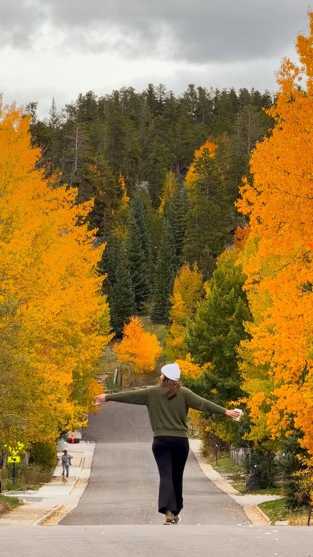 Post 7 by Juliana & Trey | USA Travel Adventures on Instagram (video)