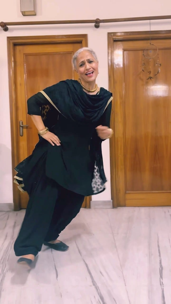 Post 10 by Neeru Saini on Instagram (video)