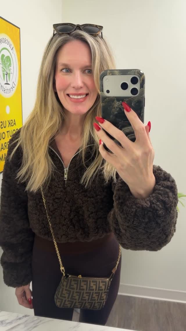 Post 4 by Rich Lady Problems on Instagram (video)