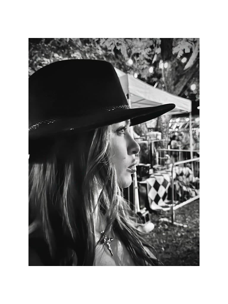 Post 5 by Jessica More | Wander Woman on Instagram (carousel)