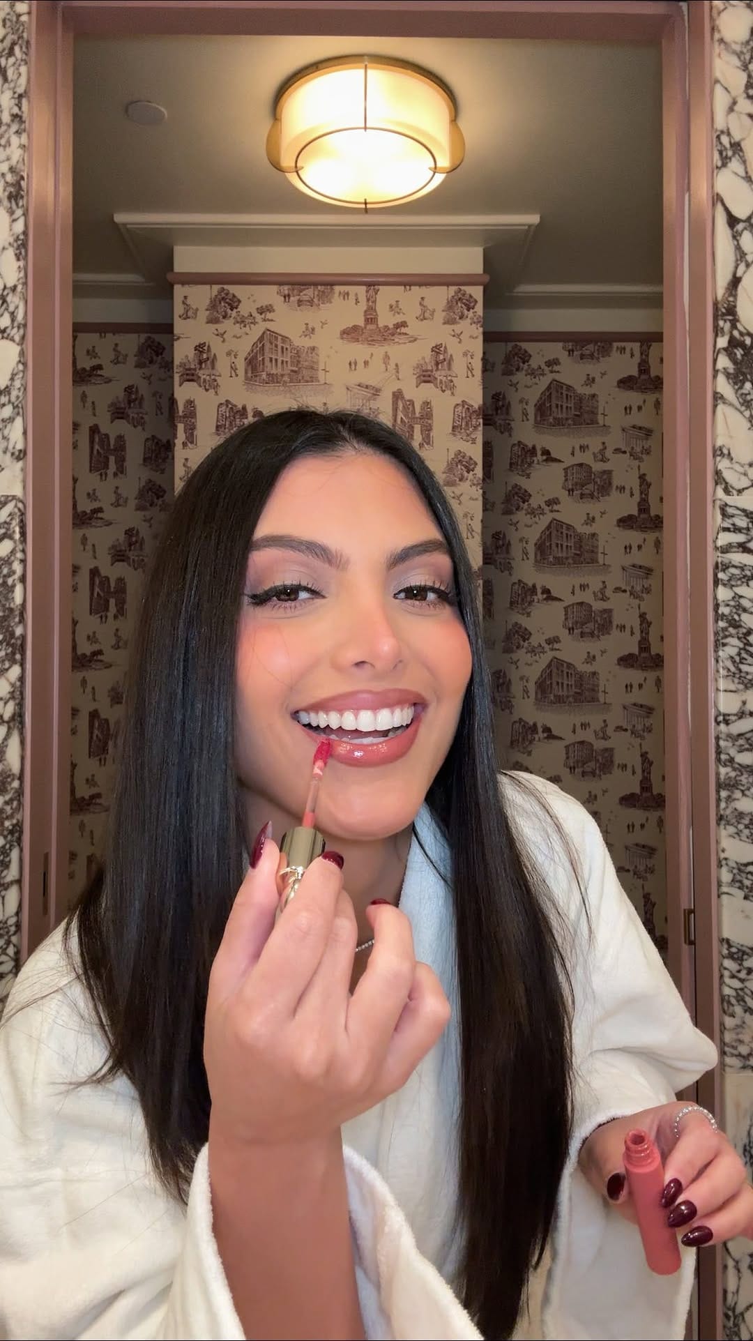 Post 2 by Marielena Davila on Instagram (video)