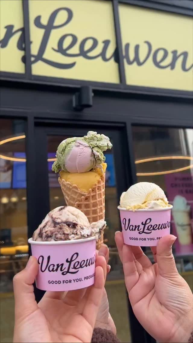Post 6 by Fab Food Chicago on Instagram (video)