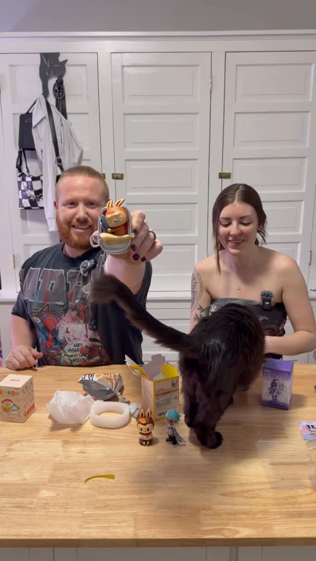 Post 6 by Red & Becca on Instagram (video)