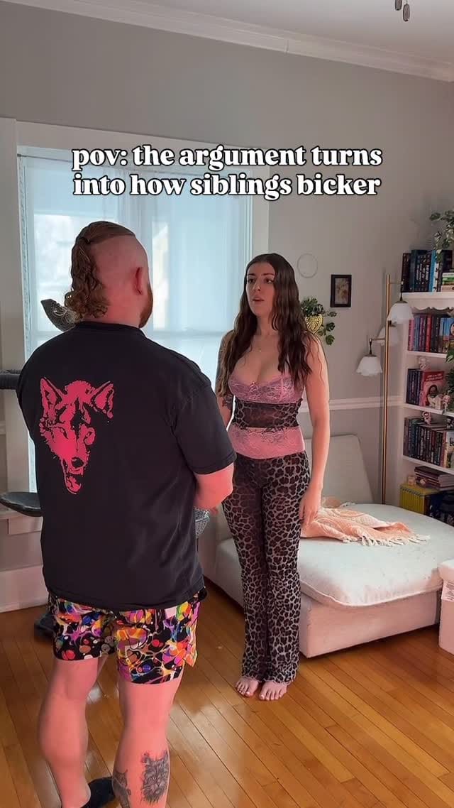 Post 5 by Red & Becca on Instagram (video)
