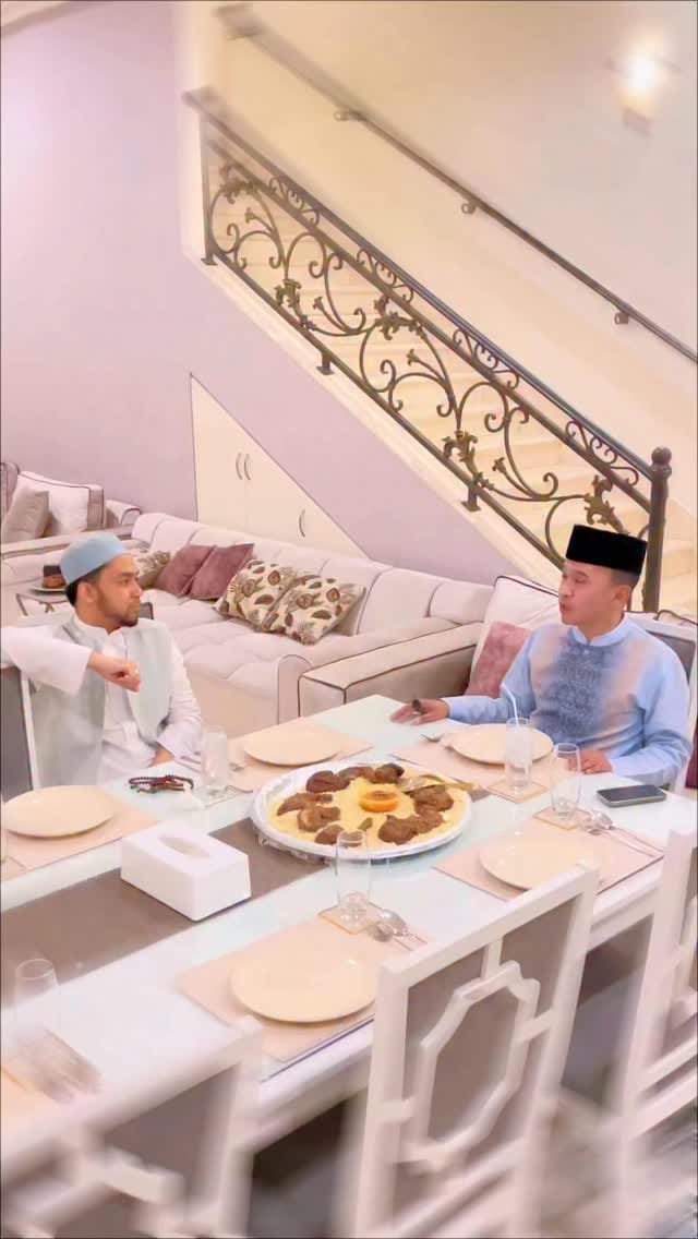 Post 1 by Habib Ali Zaenal Abidin Alkaff | (official) on Instagram (video)