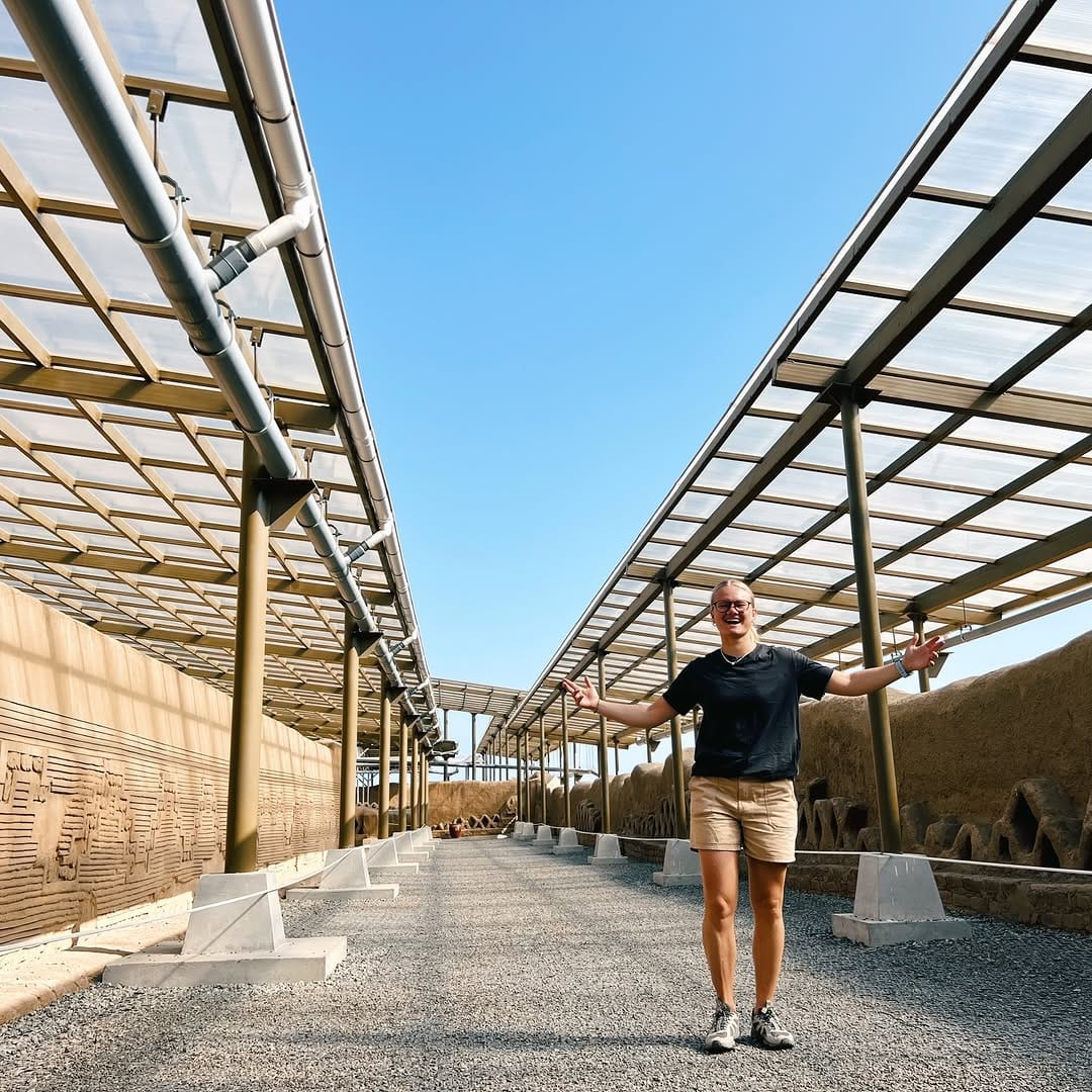 Post 3 by MELISA OZERSKA | Deaf world traveller on Instagram (carousel)