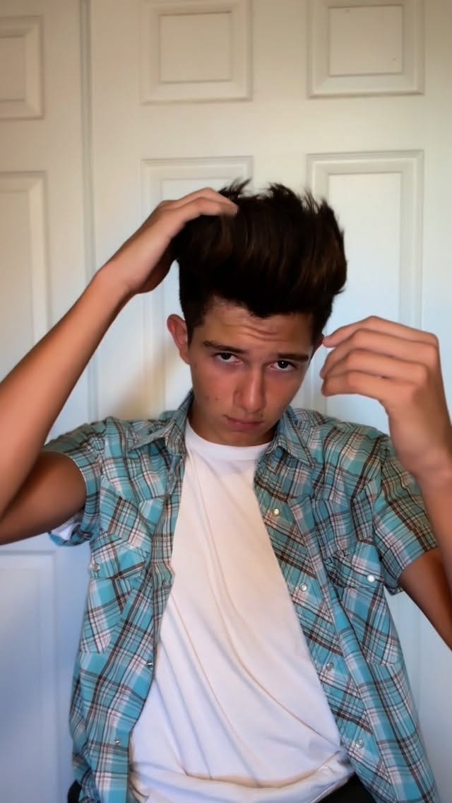 Post 2 by GAVIN DUH on Instagram (video)