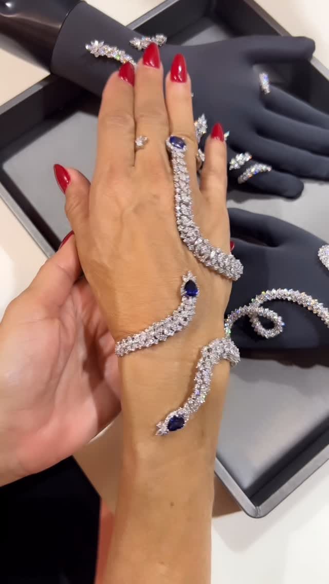 Post 9 by TRACEY ELLISON on Instagram (video)