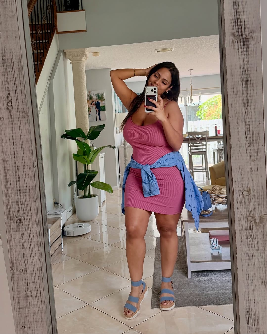 Post 4 by Celi Hairston on Instagram (image)