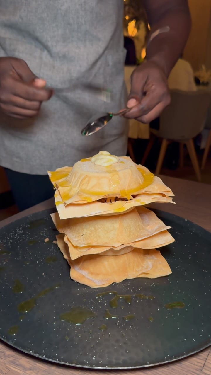 Post 6 by Instafoodys on Instagram (video)